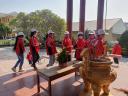 Viếng đài tưởng niệm Phường Hưng Đạo. ảnh 2.jpg - 