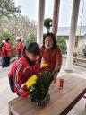 Viếng đài tưởng niệm Phường Hưng Đạo. ảnh 3.jpg - 