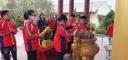 Dâng hương tại đài tưởng niệm Phường Hưng Đạo.2.jpg - 