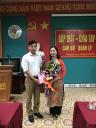 phu huynh tang qua.jpg - 