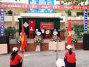 Ông Bùi Tố Hiếu đánh trống khai giảng.jpg - 